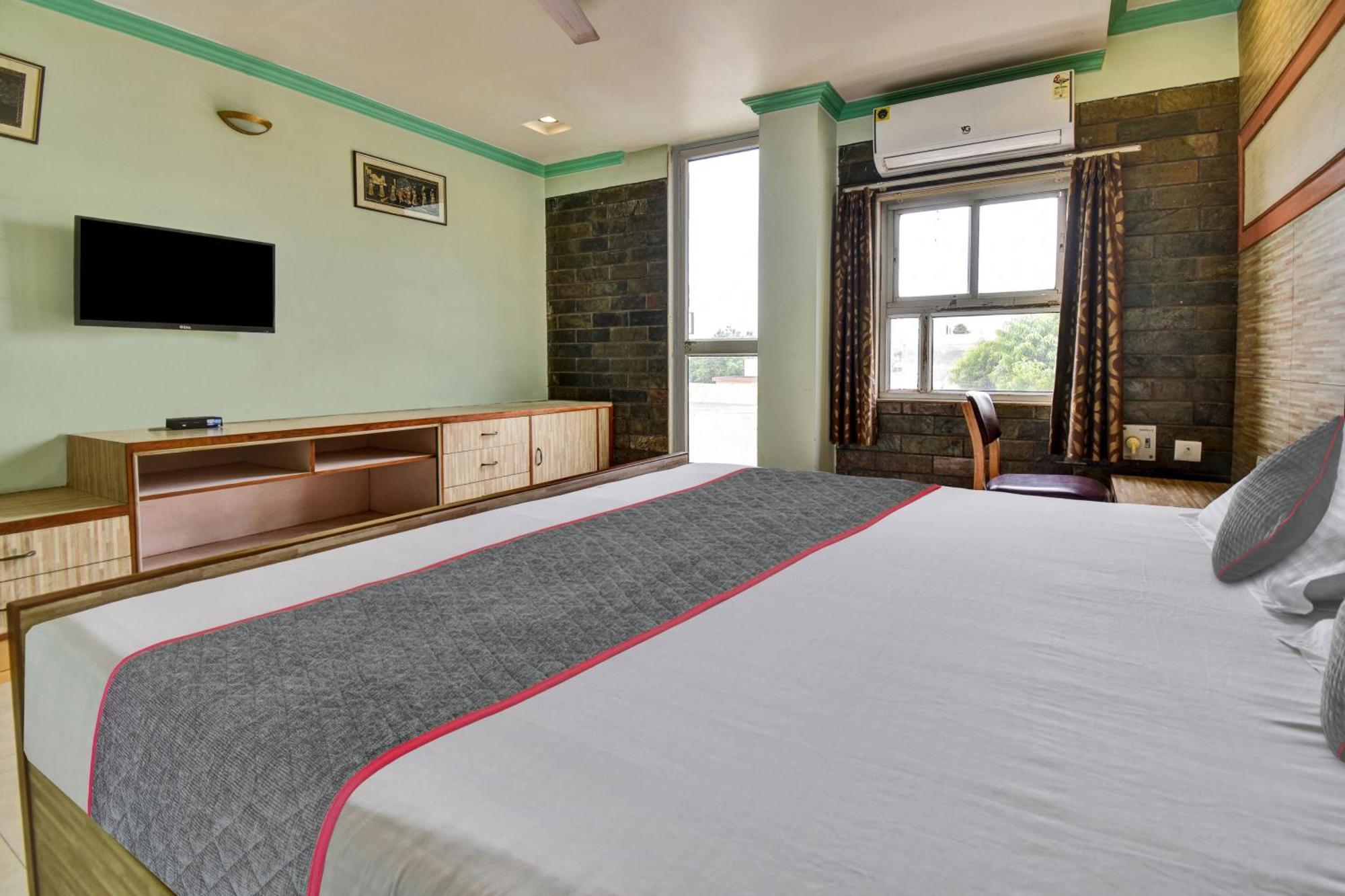 Townhouse Hotel Fly View Jaipur Ngoại thất bức ảnh