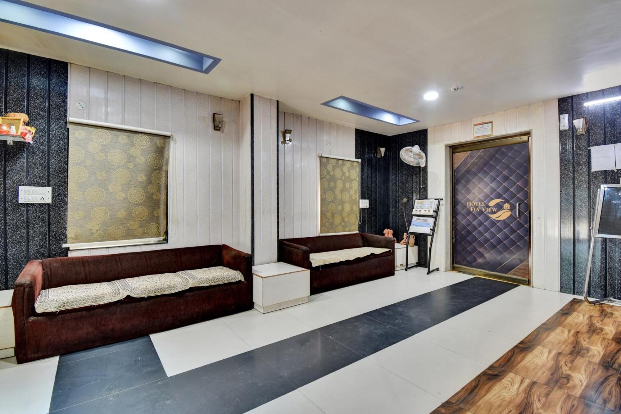 Townhouse Hotel Fly View Jaipur Ngoại thất bức ảnh
