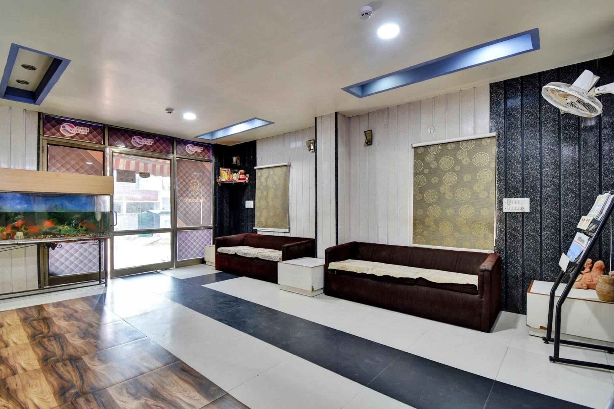 Townhouse Hotel Fly View Jaipur Ngoại thất bức ảnh