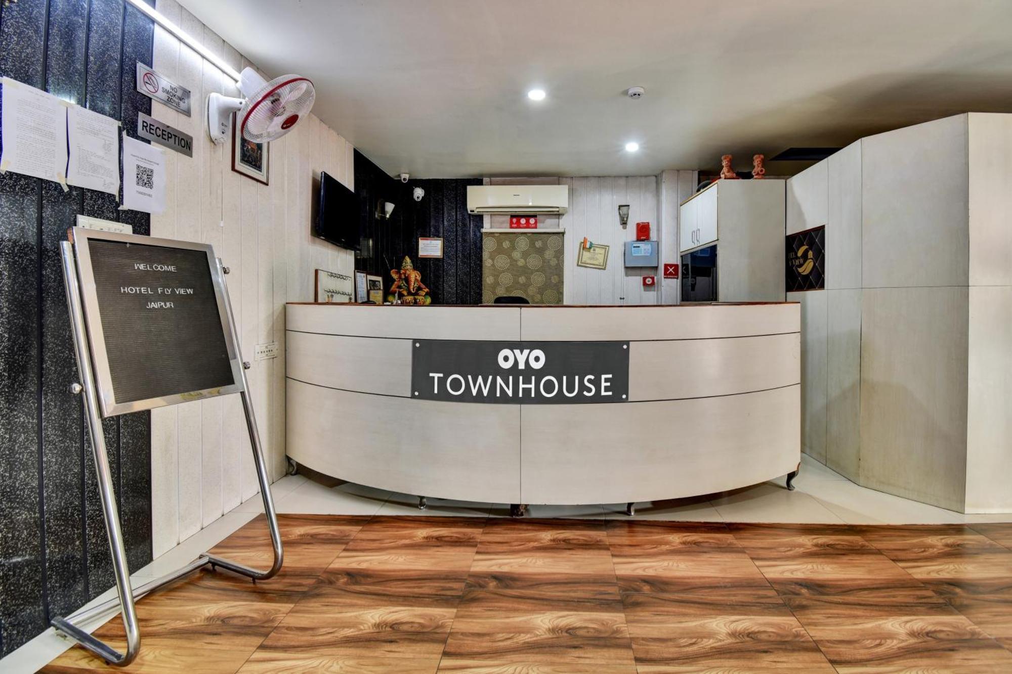 Townhouse Hotel Fly View Jaipur Ngoại thất bức ảnh