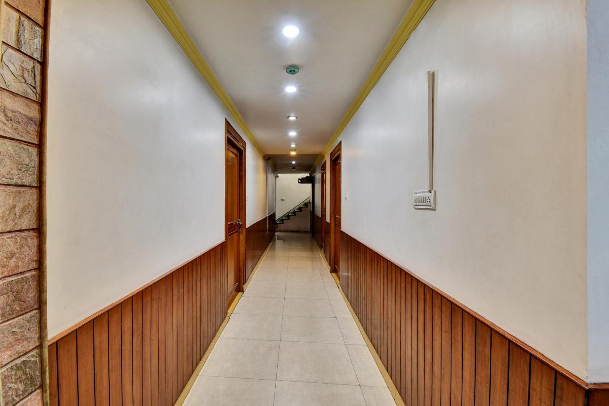 Townhouse Hotel Fly View Jaipur Ngoại thất bức ảnh
