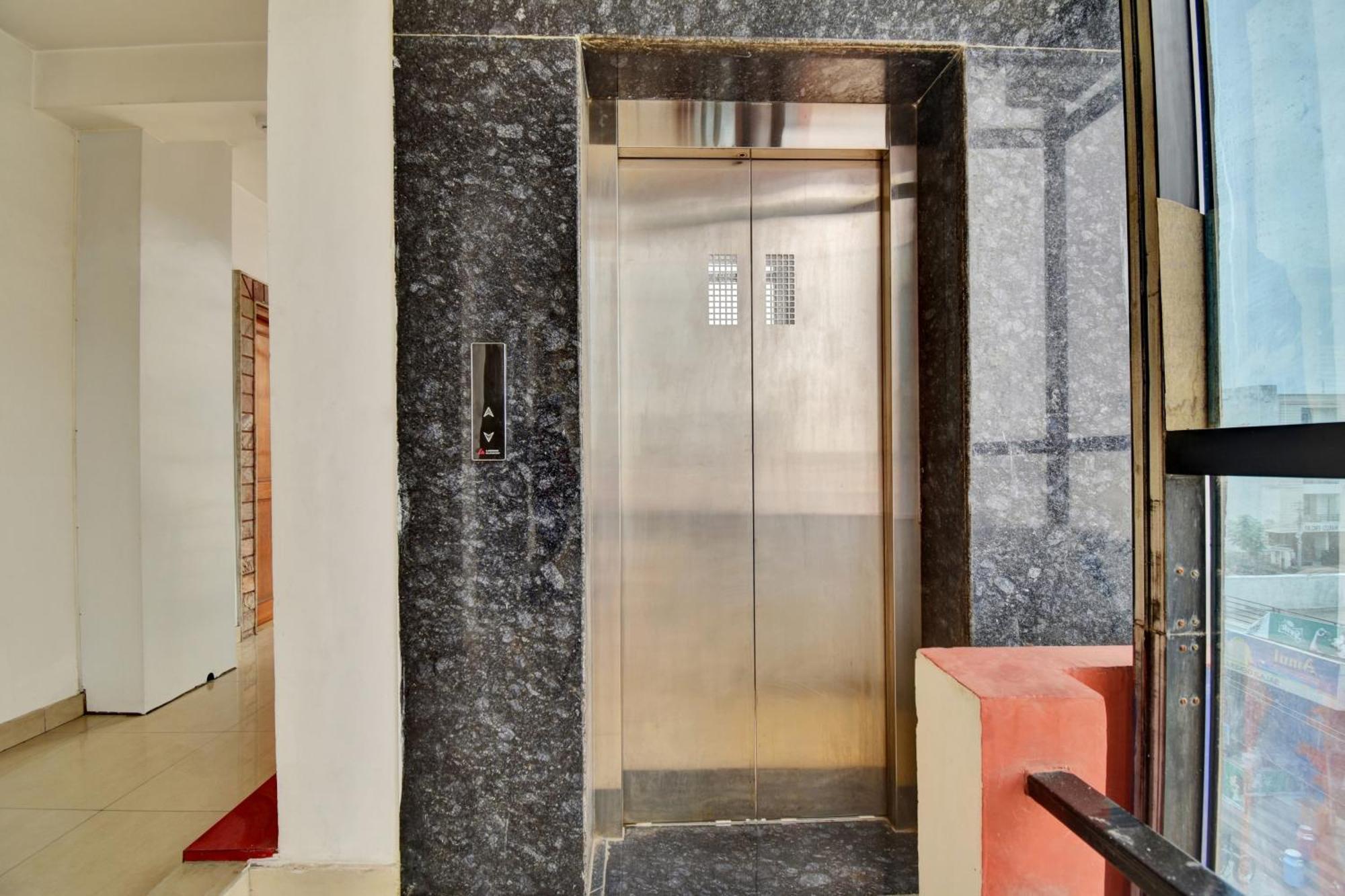 Townhouse Hotel Fly View Jaipur Ngoại thất bức ảnh